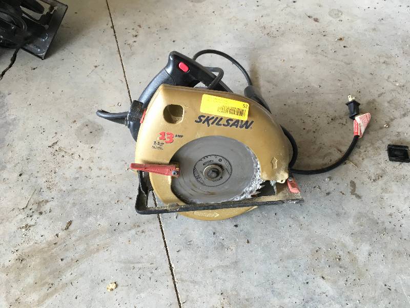 lot 52 image: Skilsaw Circular Saw