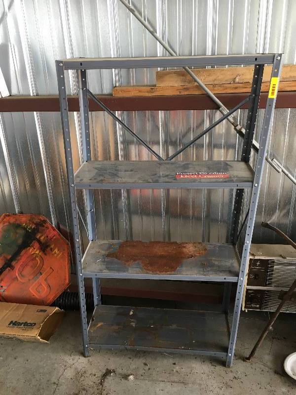 lot 59 image: Metal Shelf