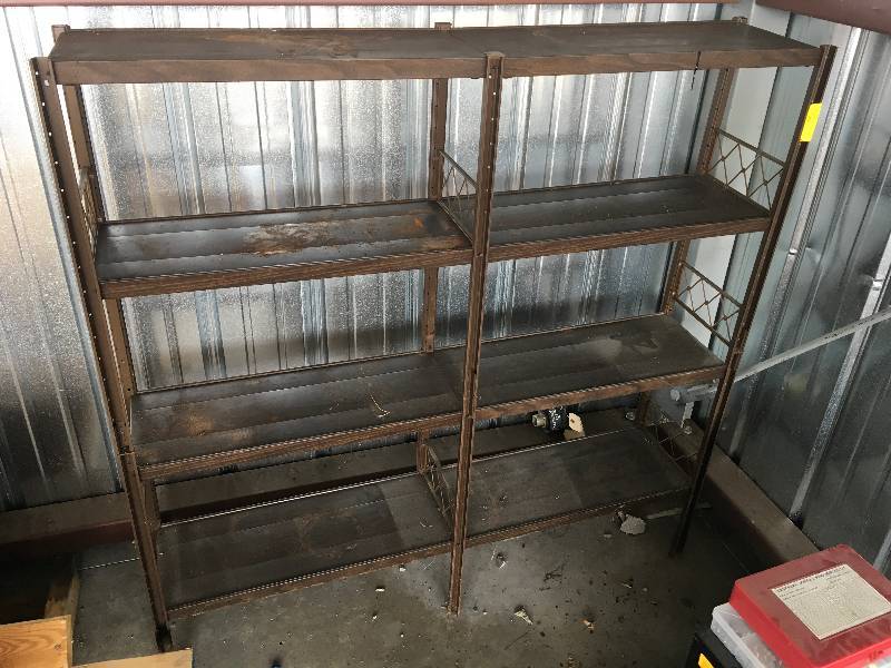lot 72 image: Shelf