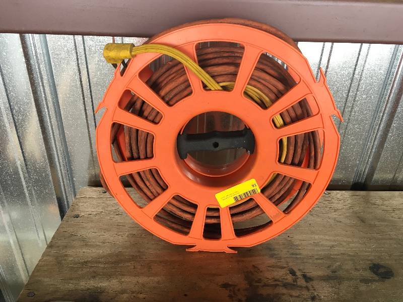 lot 91 image: Roll Of Extension Cord