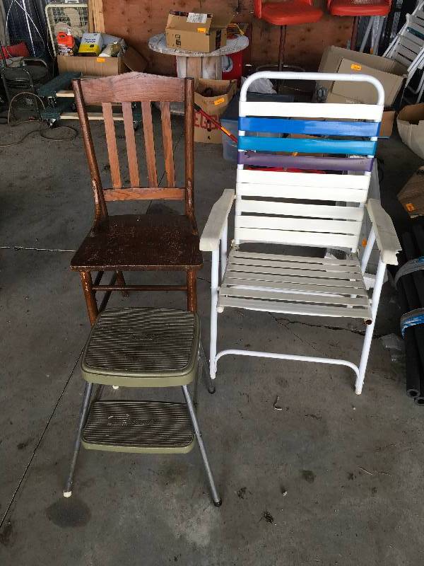 lot 122 image: Diner Chair, Lawn Chair, & Step Stool