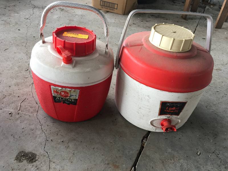 lot 124 image: Alpine Vacuum Insulated Cooler & 2 gallon Beverage Dispenser