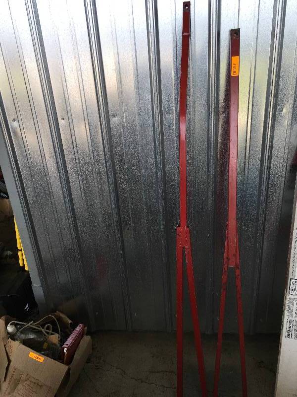 lot 22 image: Riding Lawn Mower Accessories