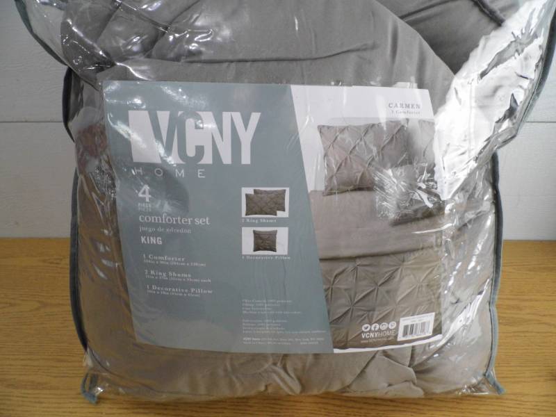 Store  Return - VCNY Comforter Set