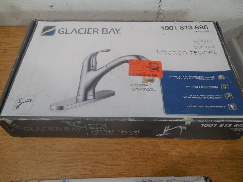 lot 14 image: Kitchen Faucet with TurboSpray and FastMount in Chrome