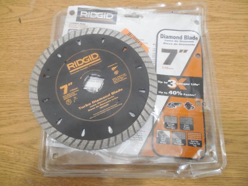 lot 17 image: RIDGID 7 in. Turbo Diamond Blade