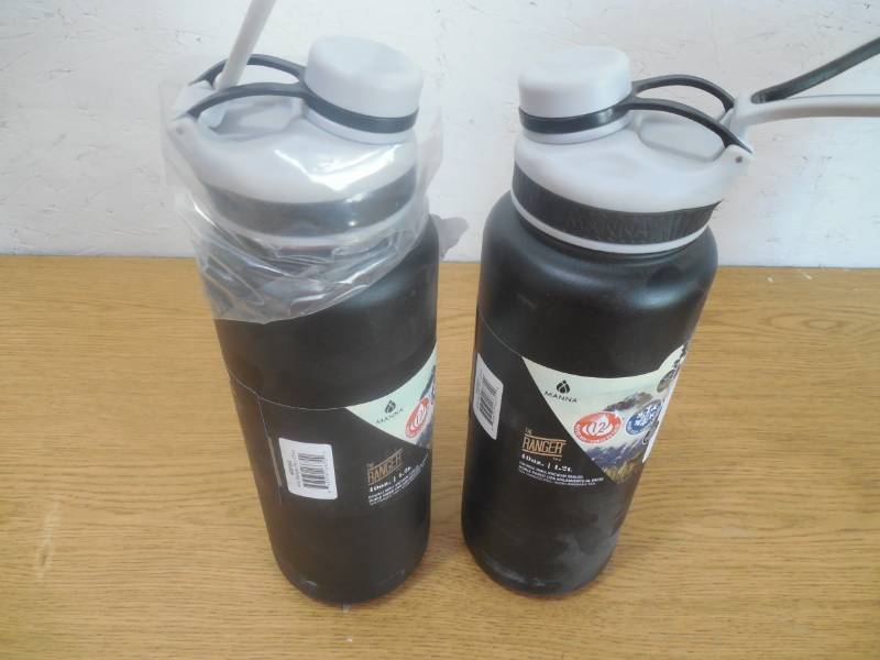lot 84 image: (2) New Ranger Pro 40 oz. Onyx Vacuum Insulated Stainless Steel Bottle
