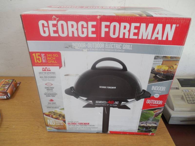 lot 95 image: George Foreman 15 Serving IndoorOutdoor Electric Grill