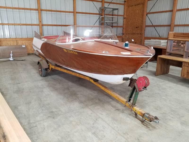 lot 5 image: Vintage North American Marine Wood Cruiser Boat with Single Axle Trailer