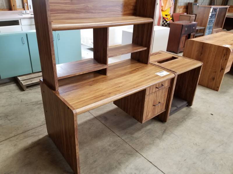 lot 84 image: Wood Office Desk with Bookcase and Printer Station