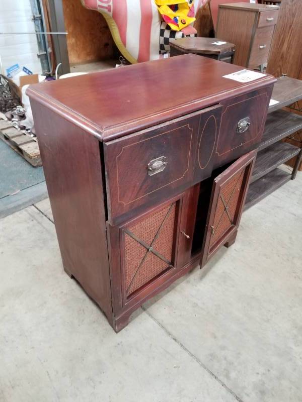 lot 89 image: Vintage Wood Dresser with 2-Drawers, 2-Door Storage