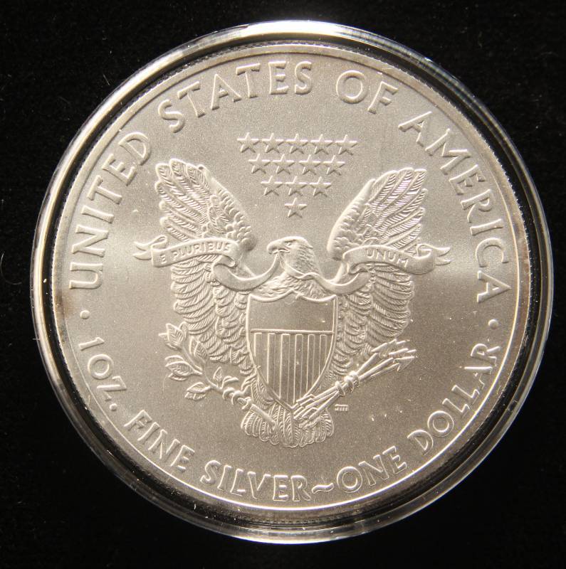 2011 AMERICAN SILVER EAGLE 1 TROY OZ. .999 FINE SILVER IN AIRTITE