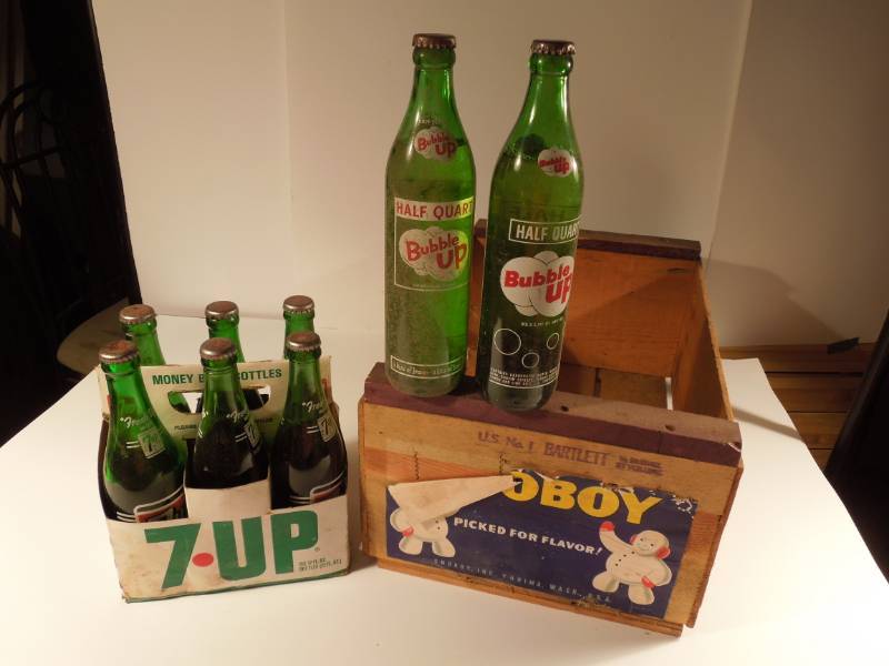 lot 42 image: Full Vintage Soda Bottles & Wood Crate