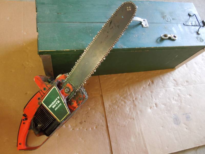 lot 50 image: Chain Saw in Box