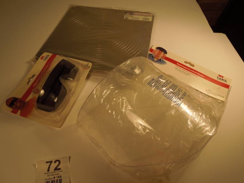 lot 72 image: Drywall Tool & Safety Items - Brand New
