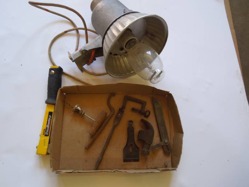 lot 78 image: Misc Lot - Lamp etc.