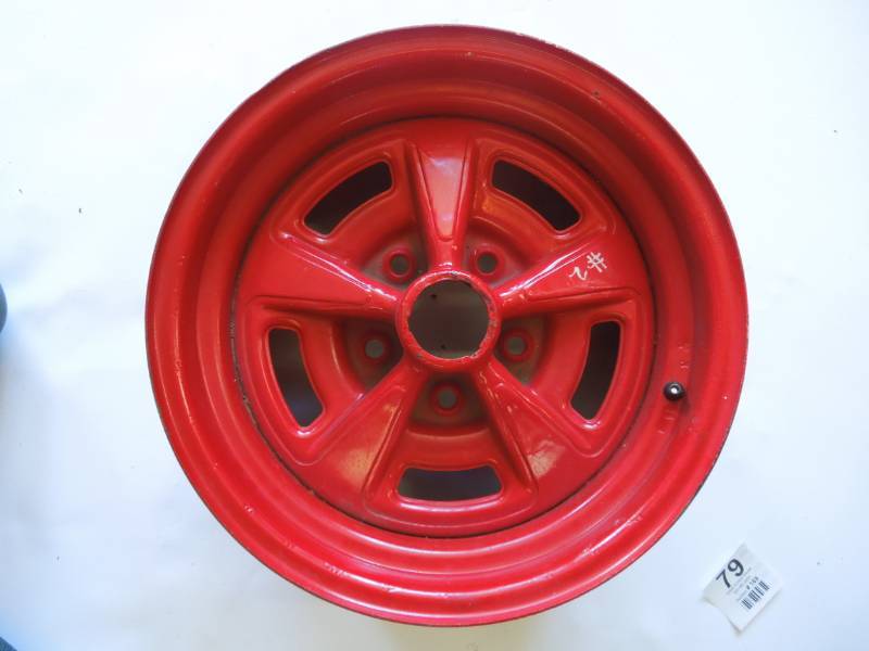 lot 79 image: Firebird Wheel Rim