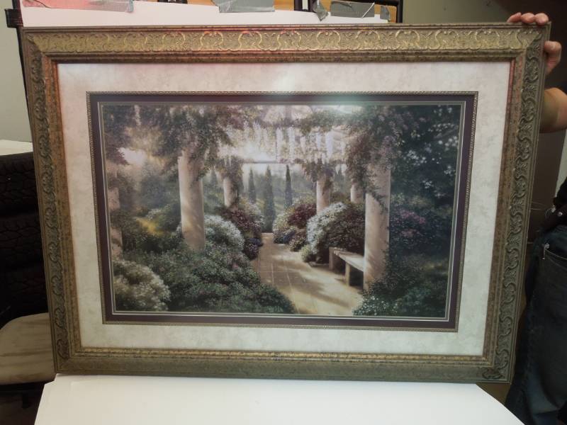 lot 86 image: Fancy Frame, Mat, and Pic