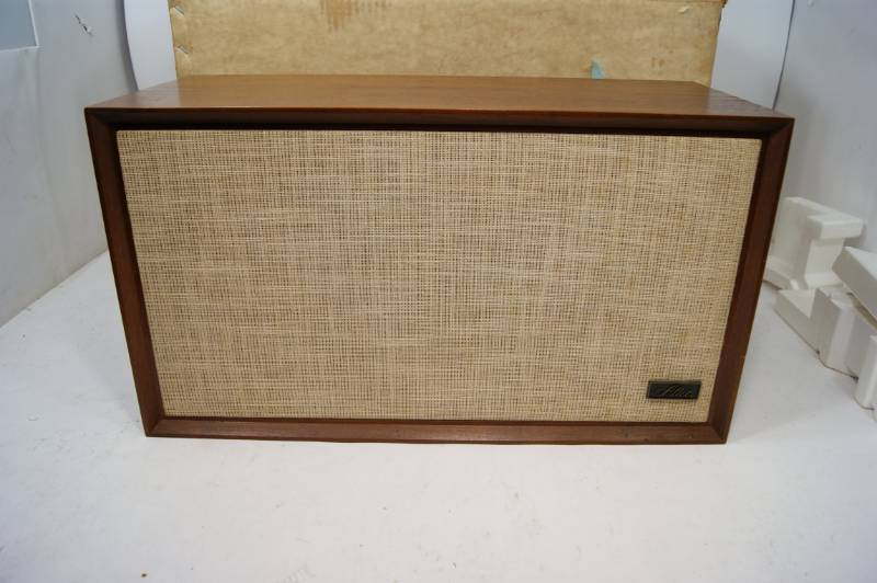 lot 31 image: Altec 893A Corona Speaker