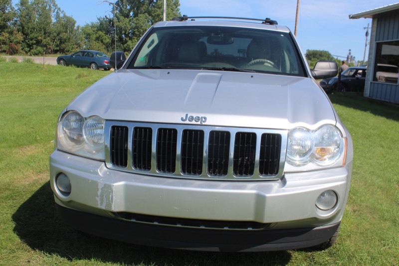 2005 Jeep Grand Cherokee Limited - 5.7L Hemi Engine -