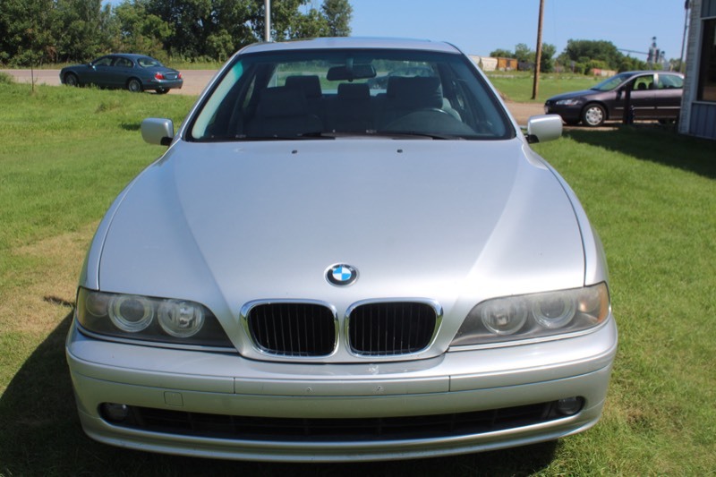 2002 BMW 5 Series 525i