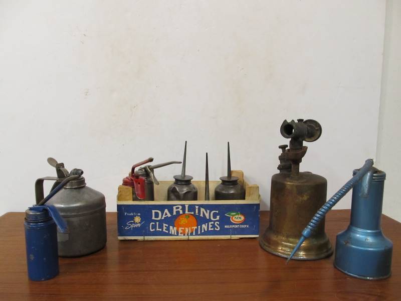 lot 14 image: Group of Vintage Oil Cans & Blow Torch
