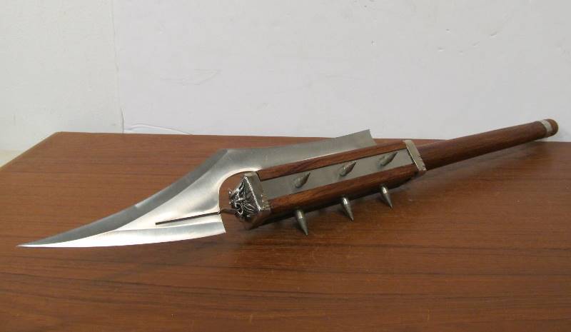 lot 29 image: Large Wood Handled Spiked Weapon