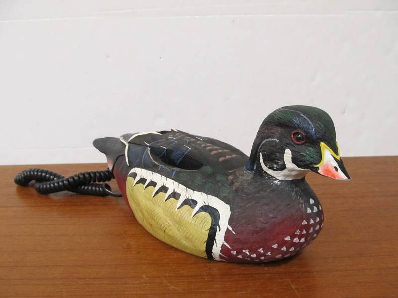 lot 97 image: Working MALLARD Duck Push-Button Telephone