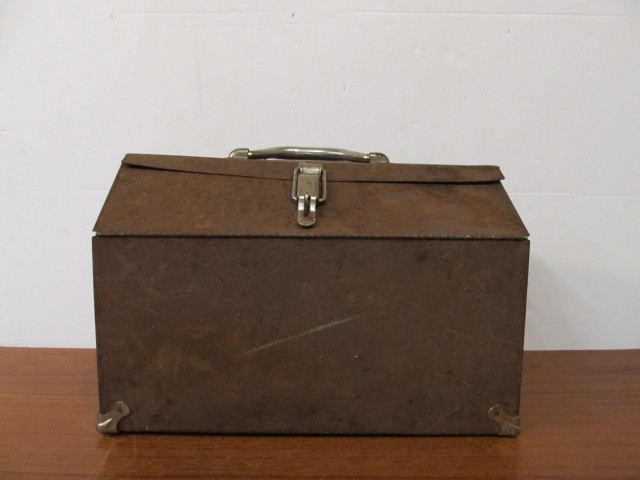 lot 112 image: Old Toolbox wVintage Tools & Wrenches