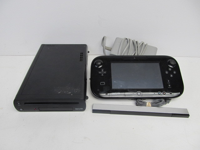 lot 130 image: Nintendo Wii U Console & Gamepad