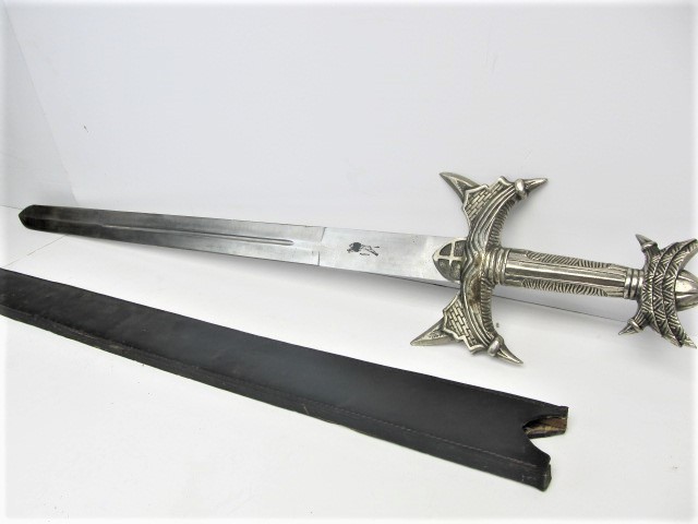 lot 86 image: Large Medieval Style Sword wSheath
