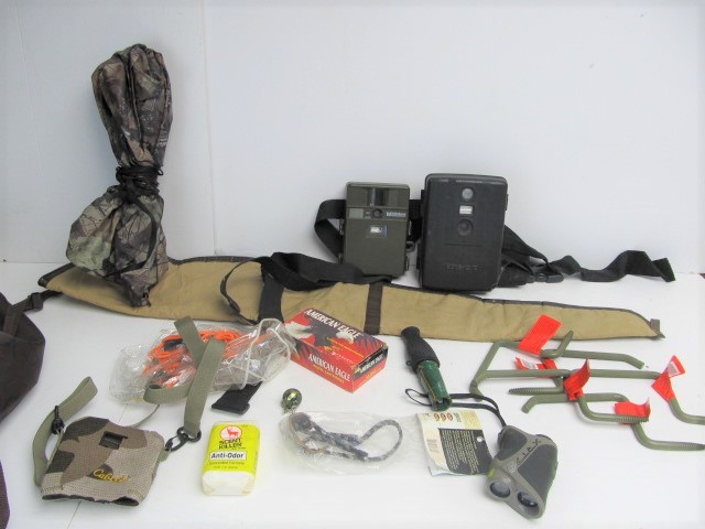 lot 80 image: Lot of Hunting Supplies Etc #2