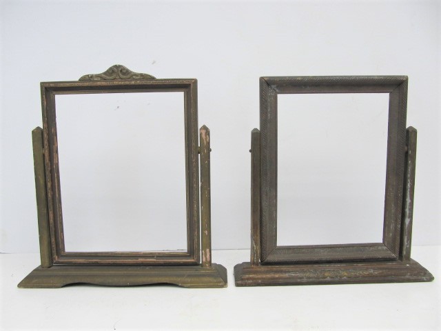 lot 124 image: Pair of antique 1910s Wooden Swinging Picture Frames