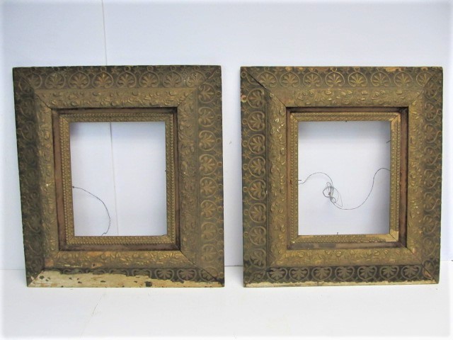 lot 126 image: Matching Pair of&nbspAntique 19th Century Gilt Gesso Frames