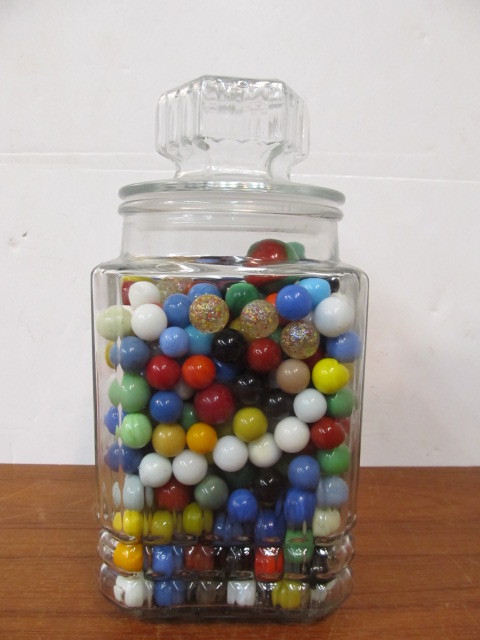 lot 200 image: Jar Full of Vintage Marbles