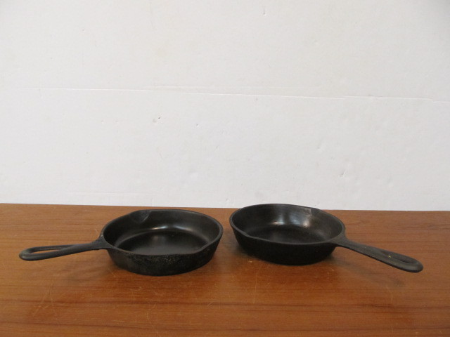 lot 204 image: 2 Vintage Cast Iron Skillets