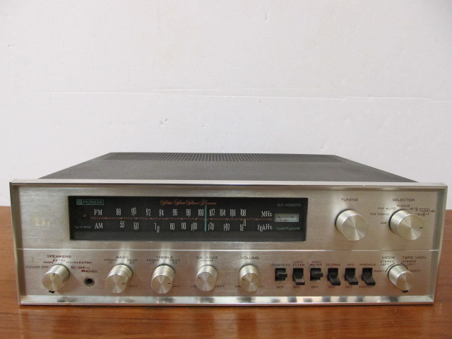 lot 192 image: Vintage PIONEER Model SX-1000TD Stereo Amplifier
