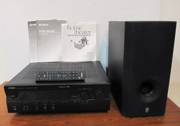 lot 193 image: YAMAHA Home Theater Stereo System Receiver & Speaker