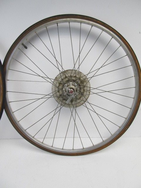 lot 244 image: Vintage VISCOUNT Bicycle Wheel Set 