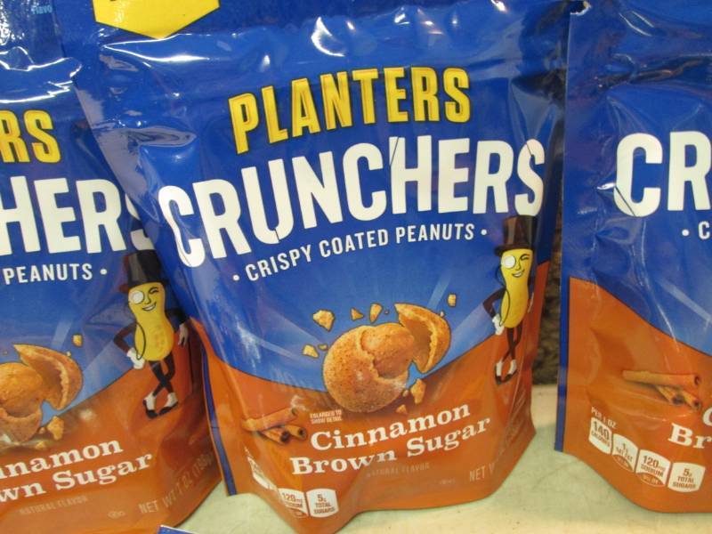 8 Bags of Planters Crunchers Cinnam...