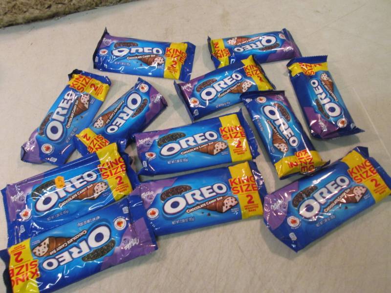 12 King Size Oreo Chocolate Candy B...