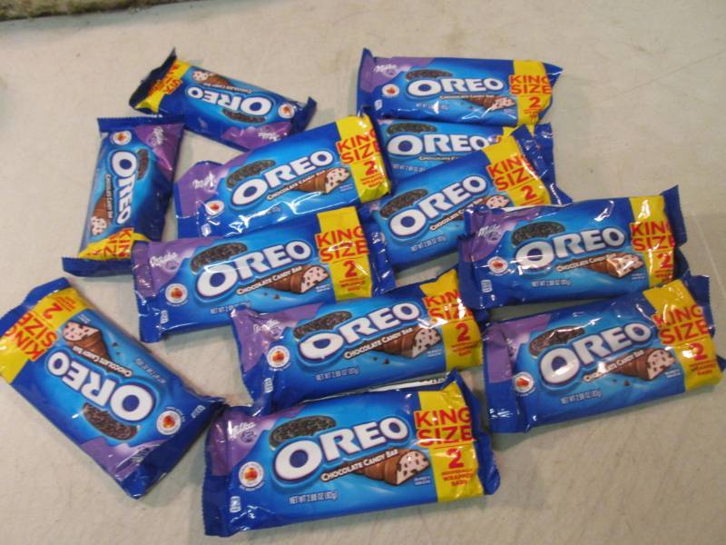 12 King Size Oreo Chocolate Candy B...
