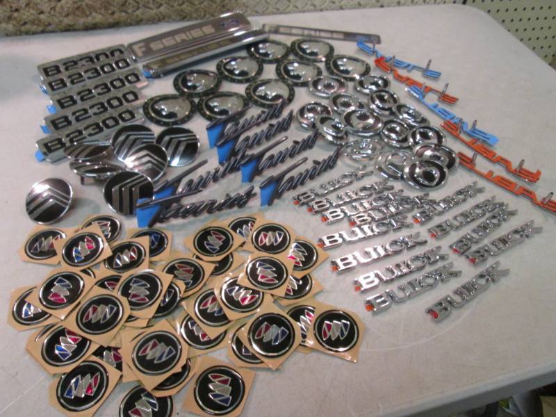 Large Lot of Automotive CarTruck E...