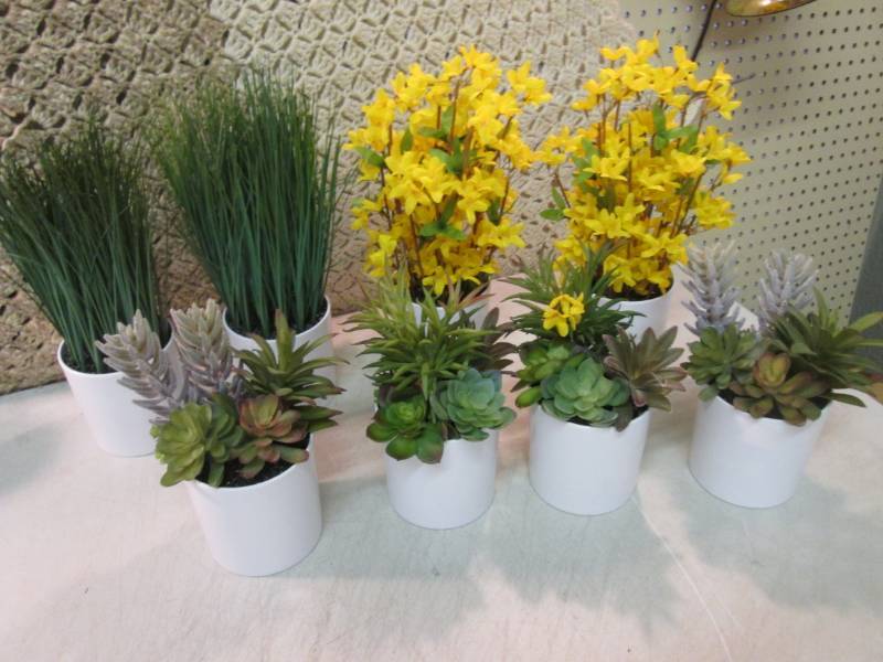 Lot of Assorted Plastic Plants  A-4...