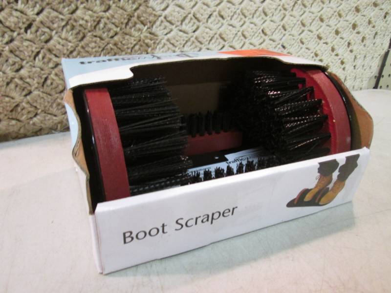 Traffic Master Mountable Boot Scrap...