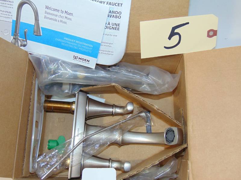 Hensley 4 in.  Bathroom FaucetSpot Resist Nickel