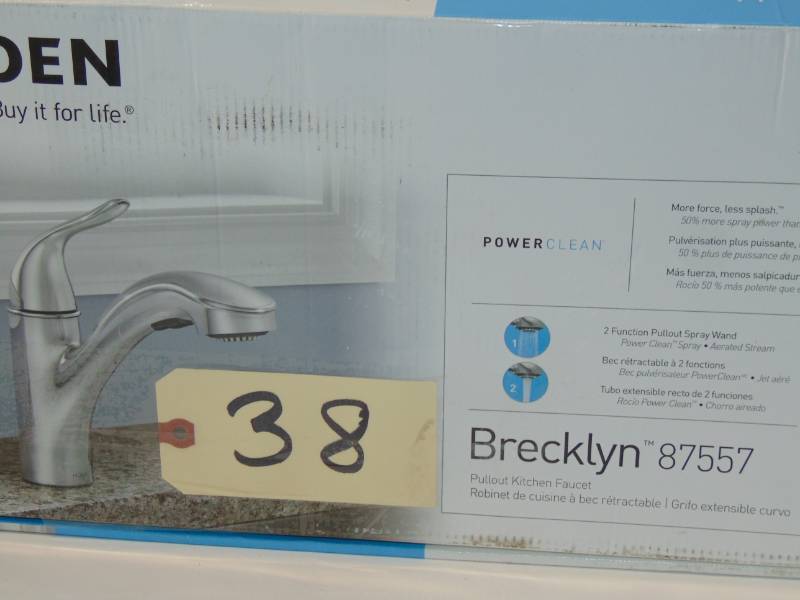 Brecklyn Pull-Out Sprayer Kitchen Faucet Chrome