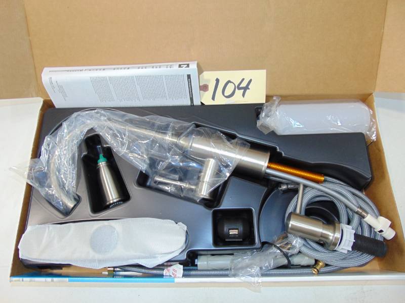Glenshire Pull-Down Sprayer Kitchen Faucet Stainless