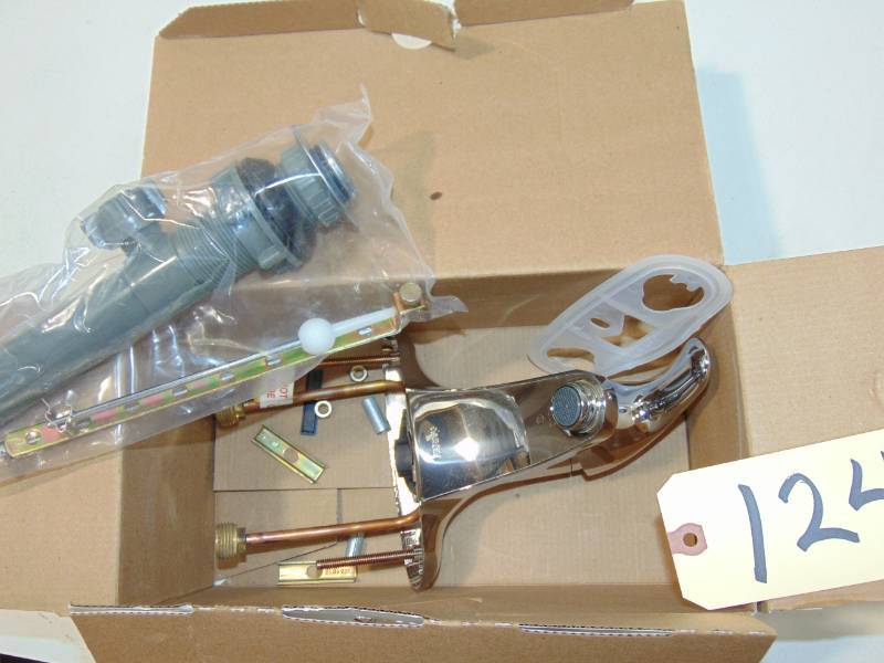 Adler Bathroom Faucet in Chrome