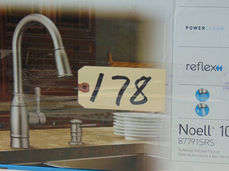 Noell Pull-Down Sprayer Kitchen Faucet Spot Resist Stainless